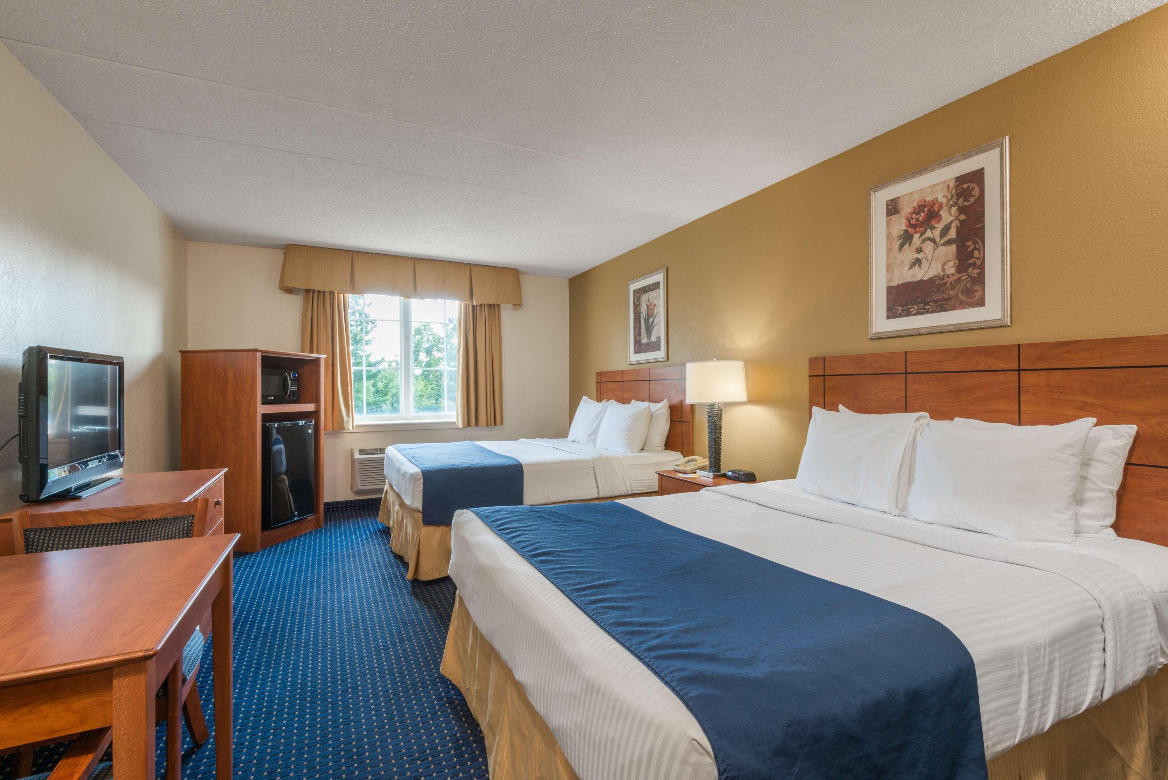 Hotel Comfort & Eastern Gateway