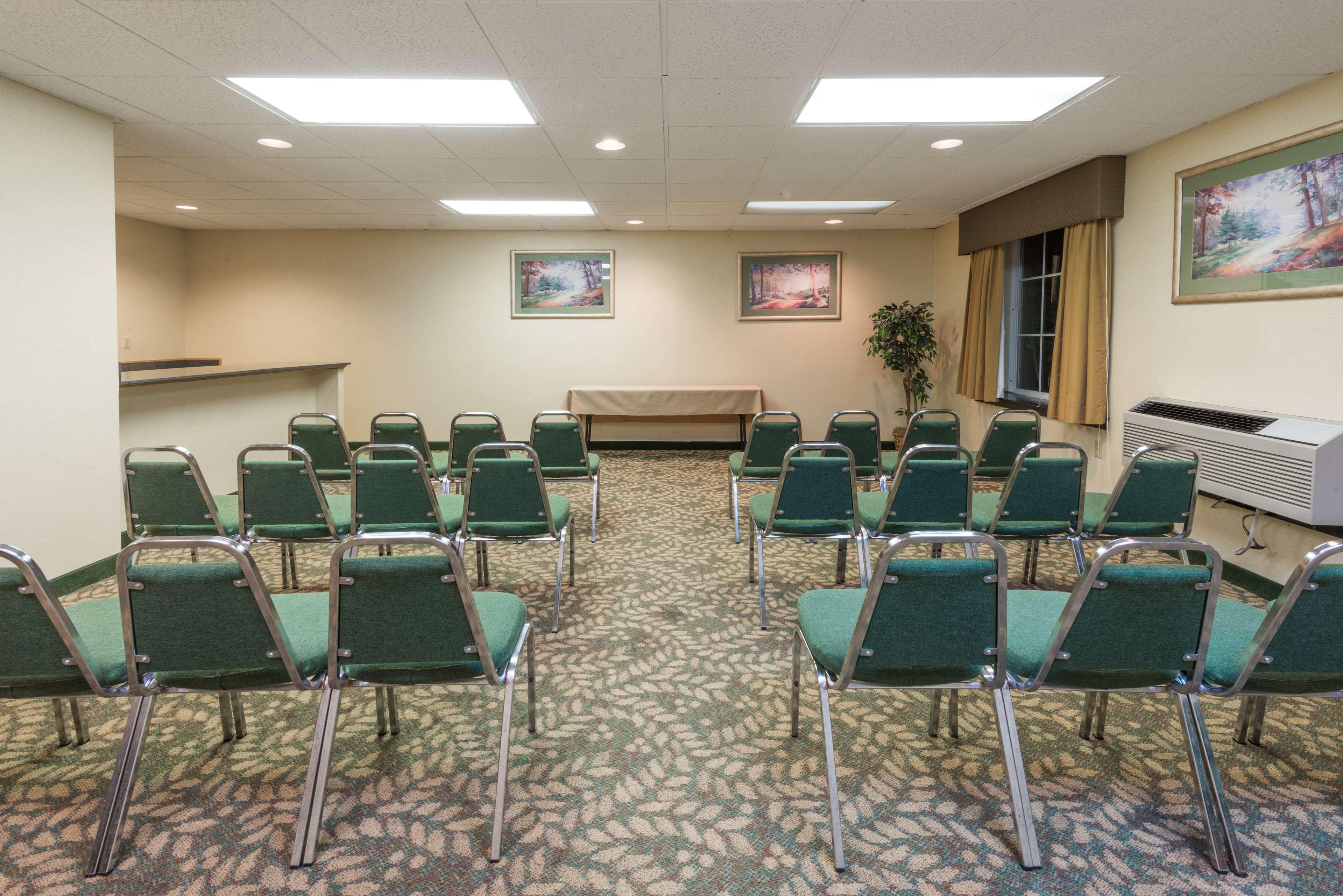 Comfort & Eastern Gateway Hotel